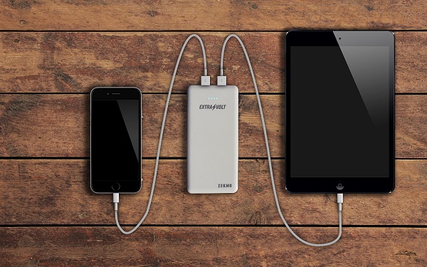 Zekmo ExtraVolt Portable Battery Pack Charger with Devices